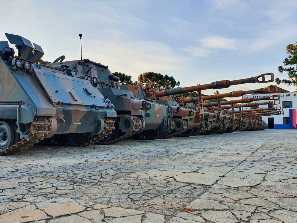 Obuseiro Autopropulsado M109 155mm
